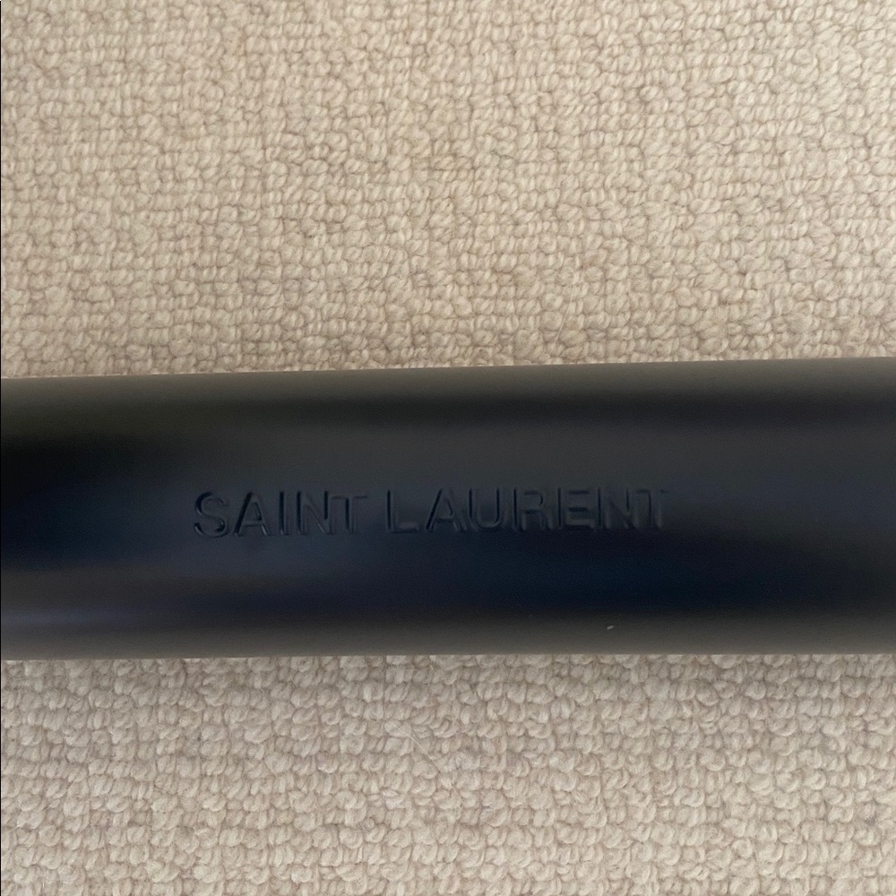 Saint Laurent water bottle - Picture 2 of 3